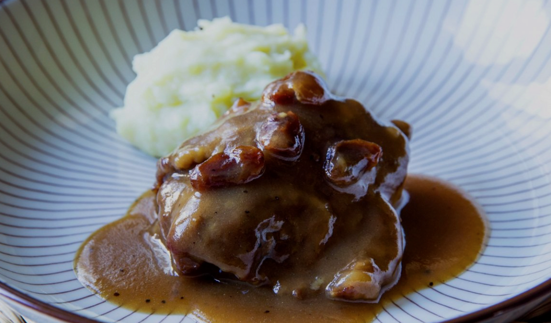Braised Iberico Pork cheeks in PX sherry sauce (Carrilleras estofadas al PX)