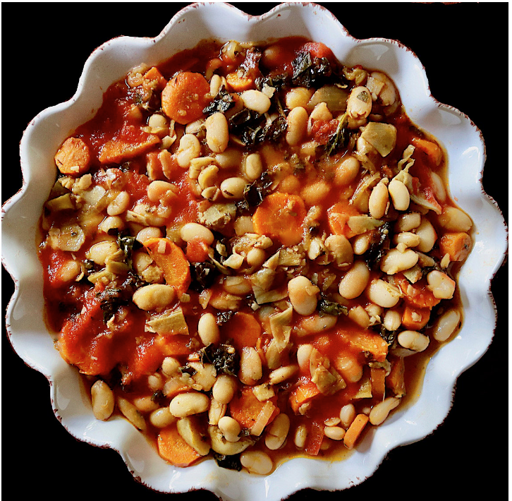 Veggie cassoulet with roast garlic crumble